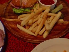 -羽深肉铺 Steak & Wine