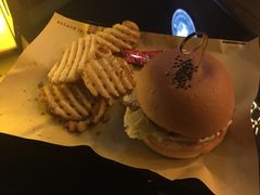 -龙治汉堡(中华城店)