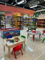 -卡通派潮品玩具折扣仓(青岛新城吾悦广场店)
