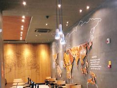 大堂-星巴克臻选(舟山凯虹广场店)