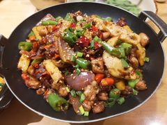 干锅兔-兔行天下-鸿鹤鲜锅兔(中海国际店)