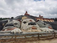 -彩色沙林风景区