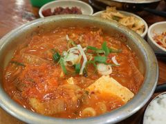 猪颈肉泡菜汤-金北顺大锅家(신사본점)