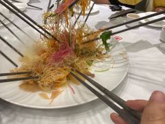 风生水起三文鱼-山泉公馆酒家(广州东站店)