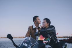 -乐派诗婚纱摄影