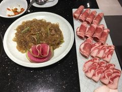 -猪啊牛呀羊啊铜盘烤肉(正大广场店)