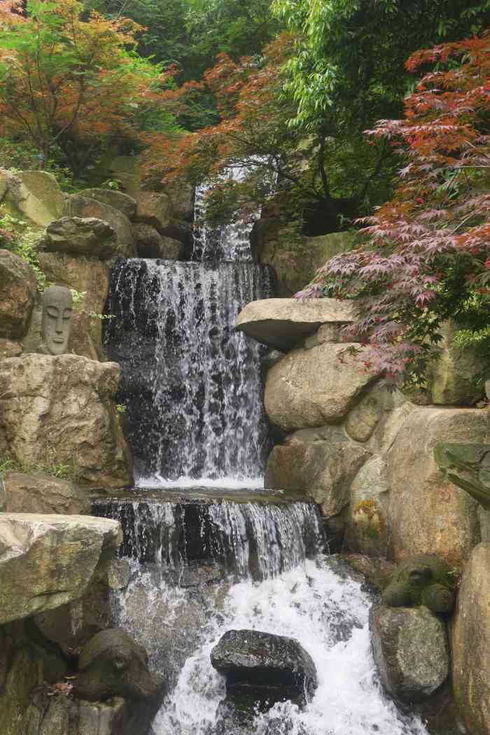 南阳鹿鸣山图片