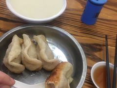 -锅贴大王南翔小笼(临沂二村店)