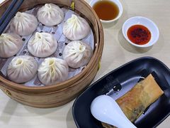 -莱莱小笼·乔艾