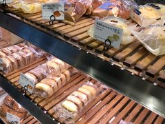 -巴黎贝甜(大宁国际商业广场店)