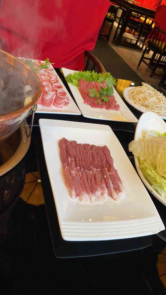 大得涮肉(牡丹园店)-"男朋友生日,因为这里有包间,而且也是铜锅.