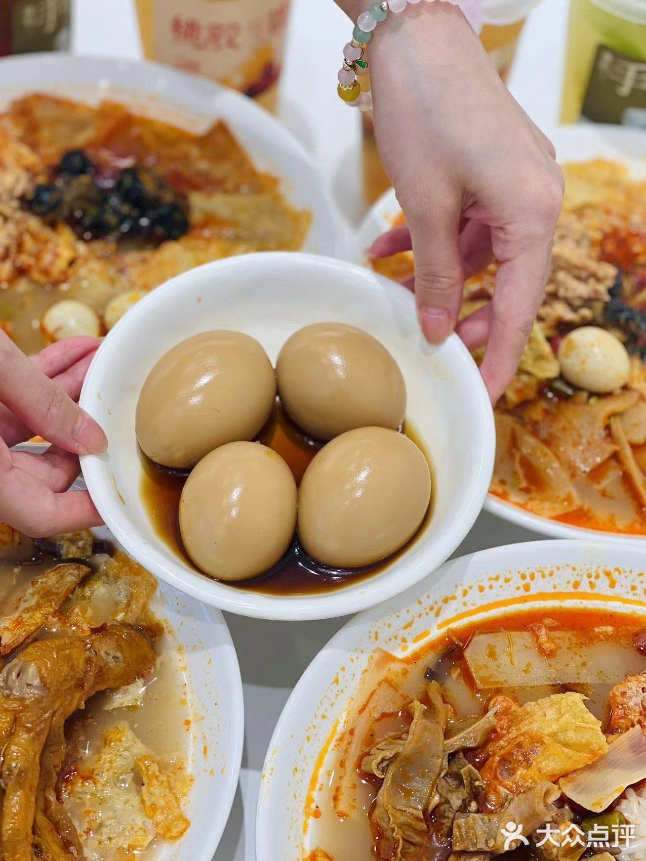 深圳新店 | 在咖啡馆吃螺蛳粉