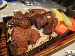 -穹六人间 people 6(岳阳路店)