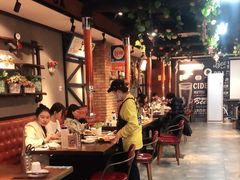 大堂-·缸桶屋·韩式牛肋条自助烤肉(西湖D11店)