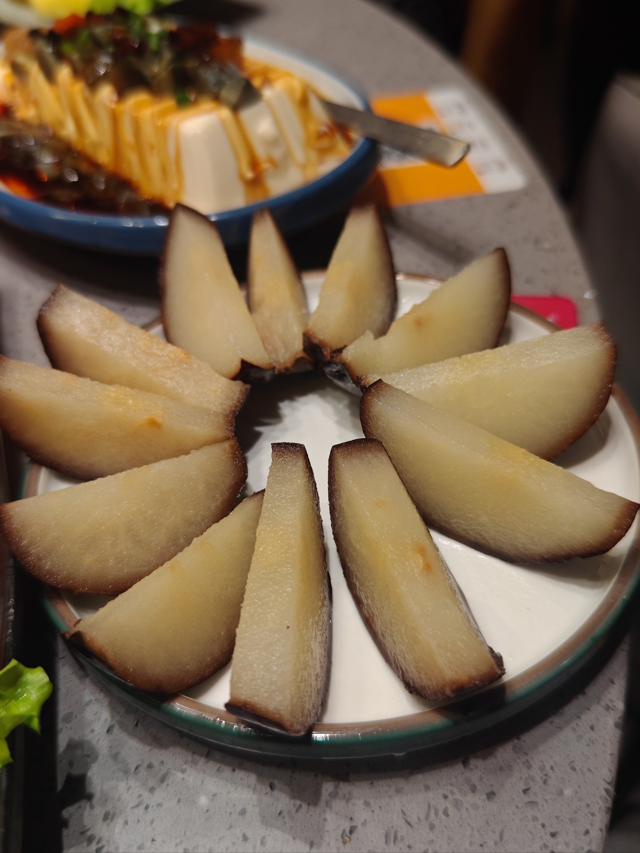 谁教你的冻梨切着吃的