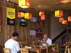 -阿婆情腊排骨火锅(金虹路店)