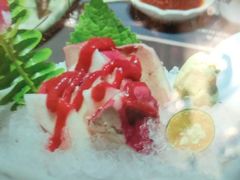 -雍容荟帝王蟹活龙虾展台自助(IFS黑金店)