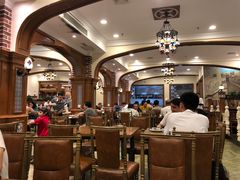 大堂-清真·玛丽亚新疆菜主题餐厅(浙江中路店)