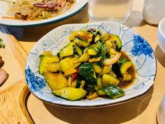 -关东小磨东北菜(上海长风大悦城店)