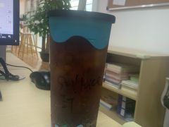 气炫冰山美式-星巴克(深圳五洲星苑店)