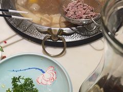 -左庭右院鲜牛肉火锅(浦江欢乐颂店)