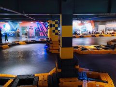 -极限PLAY运动娱乐新世界·团建派对潮玩休闲馆·室内蹦极高空游乐园