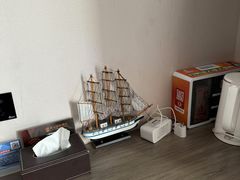 -欧辰国际酒店(重庆欢乐谷轻轨站店)