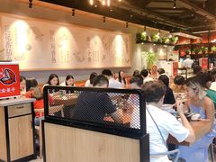大堂-渝是乎川渝小炒(新世界百货望京店)