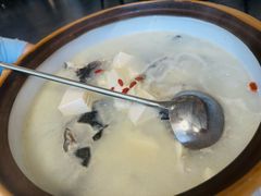 鱼头豆腐汤-宝荣鱼馆·临湖之宴(千岛湖店)
