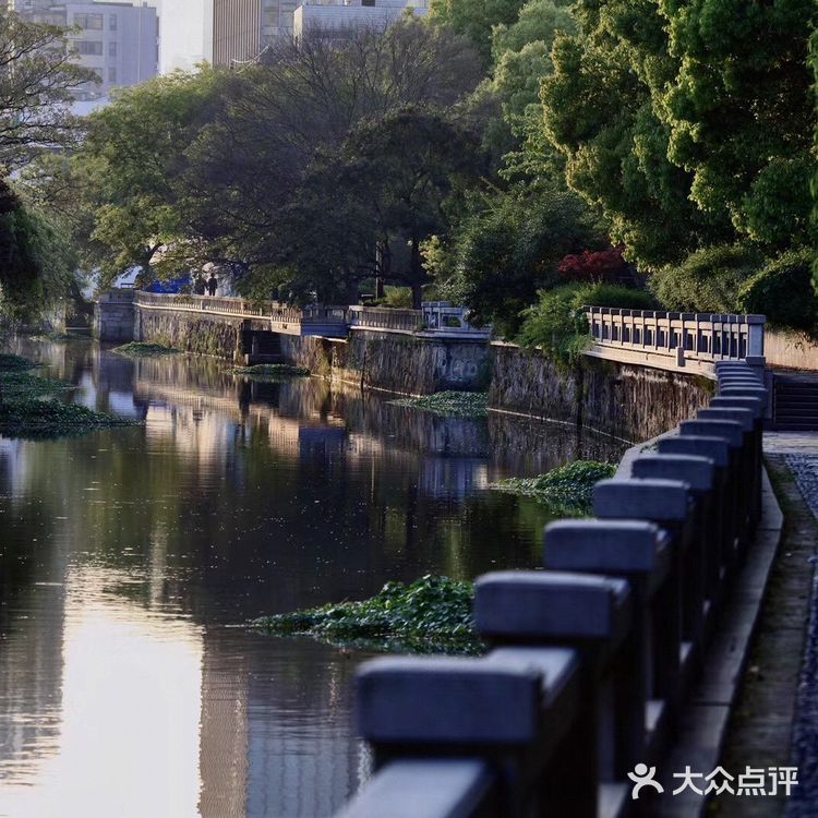 ——江南的小桥流水人家