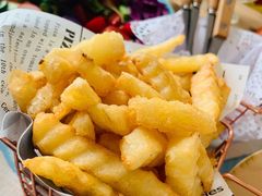 -Rabbit Cafe私房西餐甜点咖啡(栖霞路店)