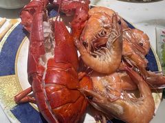 -雍容荟活帝王蟹活龙虾自助(苏宁旗舰店)