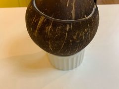 -志龙皇冠吃货椰子铺