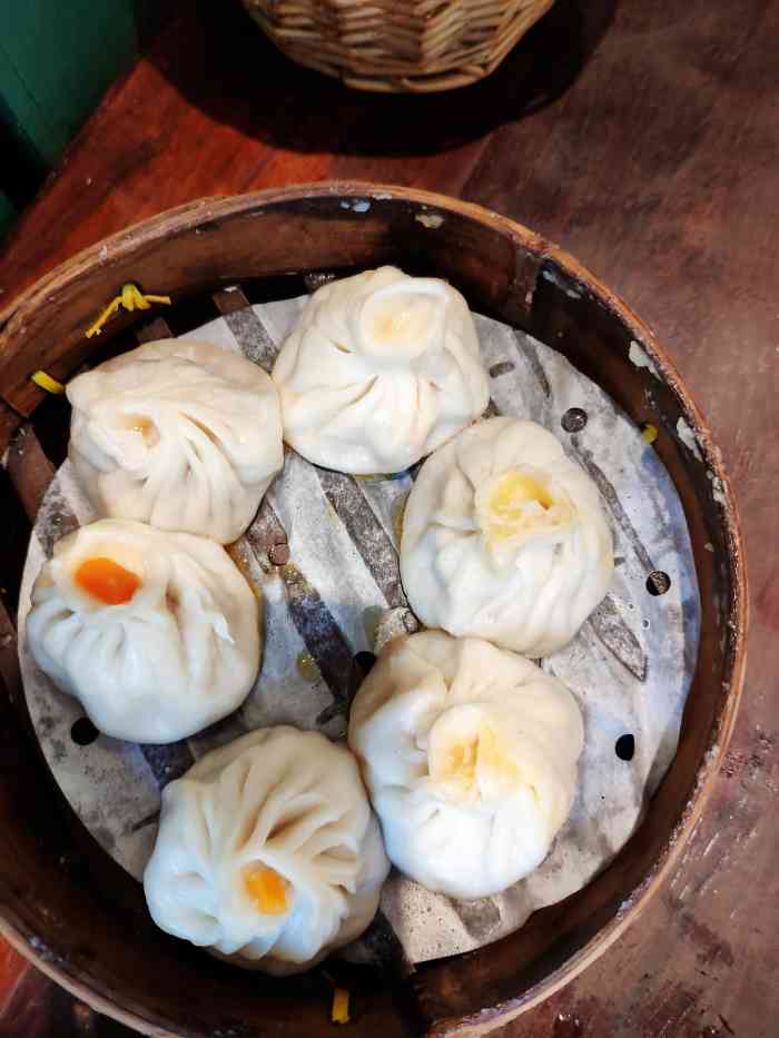 上海富春小笼馆(愚园路店)-"前阵子电视剧热播《流金岁月》真是火得不