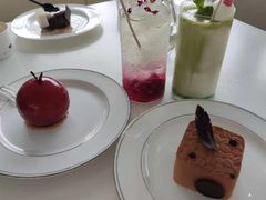 -罗红摄影艺术馆