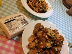-捌贰虾蟹·江湖菜馆(江汉路店)