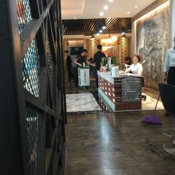点击看大图 前台接待很热情❤️-木马造型