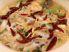 -江渔儿酸菜鱼·拔草餐厅(虎门君乐汇店)