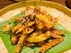 -良米山·云南野生菌过桥米线(上海首店)