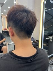 -七分屋LA·烫发·染发·剪发