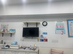 -世龙世家灰指甲·甲沟炎·跖疣护理·修脚(东江湾路店)