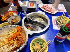 -马路边边串串香(苗栗路店)