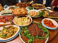 -老滇山寨•云南特色菜•地方菜•民族风情歌舞表演(金碧店)