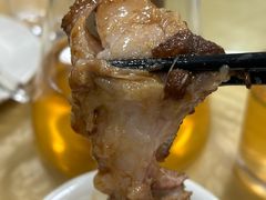 酱汁焖蹄膀-沪依小酒馆心意菜