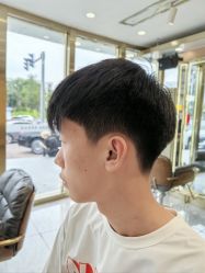 -一東造型烫发染发