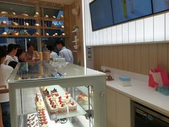 -好利来(万卉路店)