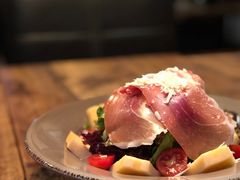 -SISTERS BAR RESTAURANT川意酒馆(嘉善老市H楼店)