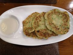 西葫芦饼配酸奶-TUK土耳其餐厅·下午茶(卢湾店)