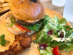 芝心手打牛肉堡-龙治汉堡(中华城店)