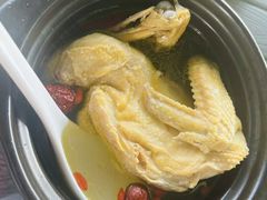 -七的湖·晚芳亭·阳澄湖农家菜·大闸蟹(莲花岛店)